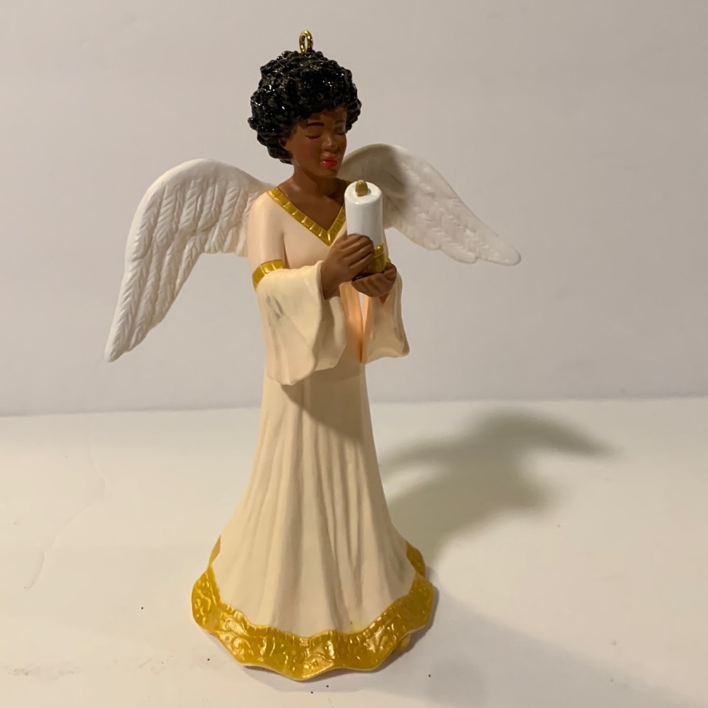 2022 Hallmark KEEPSAKE "ANGEL OF LIGHT" Christmas Tree Ornament NIB